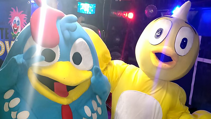 Personajes de la Gallina Pintadita y Pollito en show